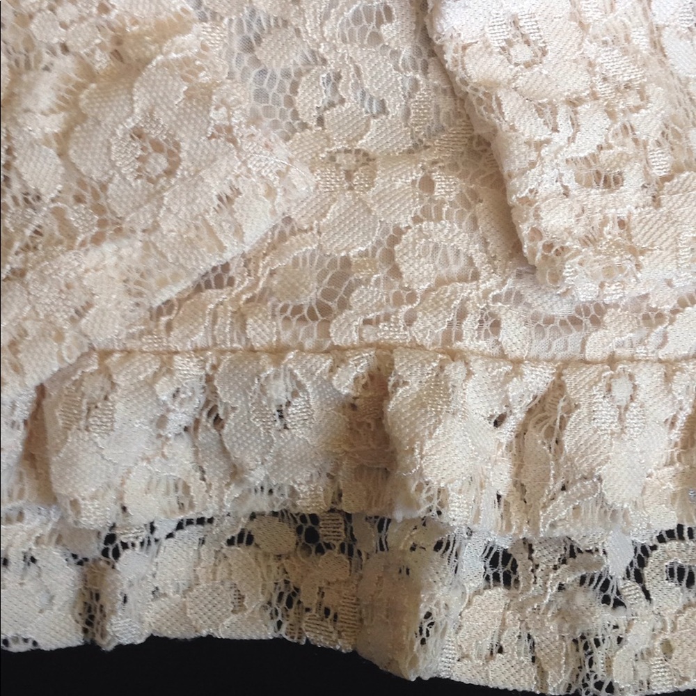 Lace top - Picture 4 of 5